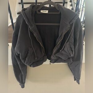 Elwood Women's Crop Zip-Up Hoodie